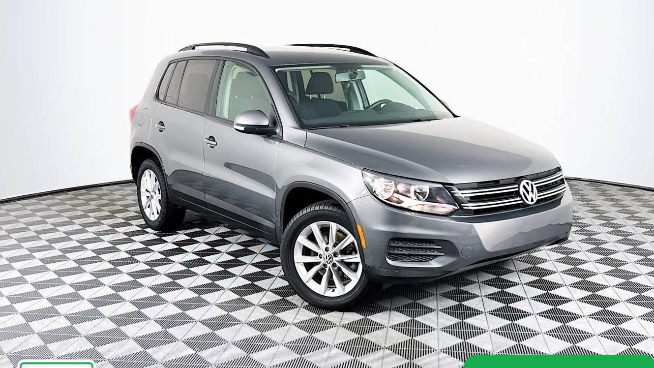 VOLKSWAGEN TIGUAN LIMITED 2018 WVGAV7AX5JK006050 image